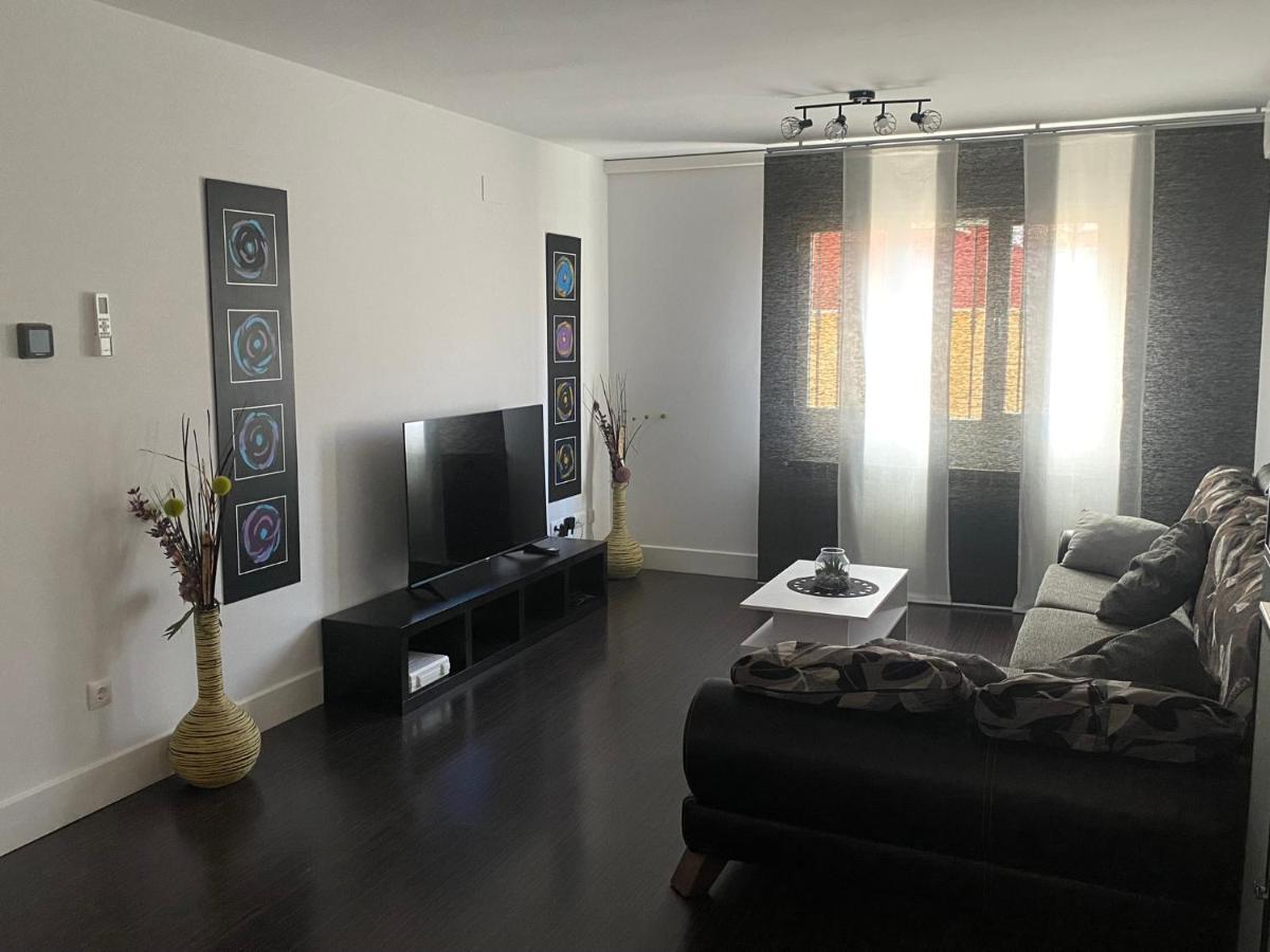 Vut Nohales Home Buitenkant foto